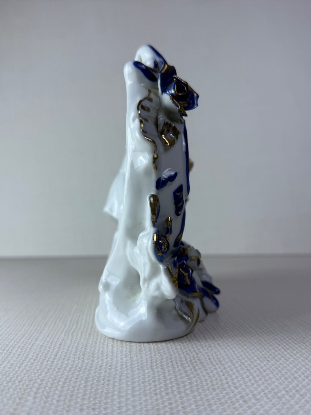 Vintage Linden Porcelain Mantel Clock Blue White Gold Victorian Figurines Japan - Picture 9 of 12